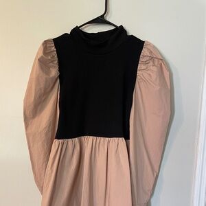 Puff sleeve dress